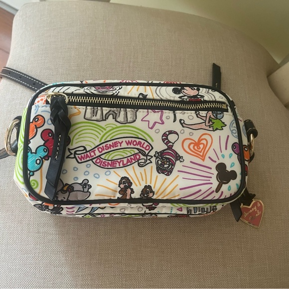 Dooney & Bourke Belt/Crossbody Bag - - Picture 2 of 5